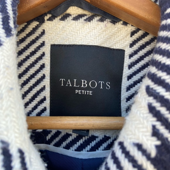 Talbots Women Buffalo Wool Check Cape - Picture 4 of 7